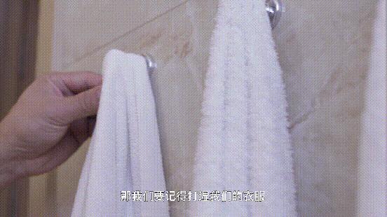 DƬ